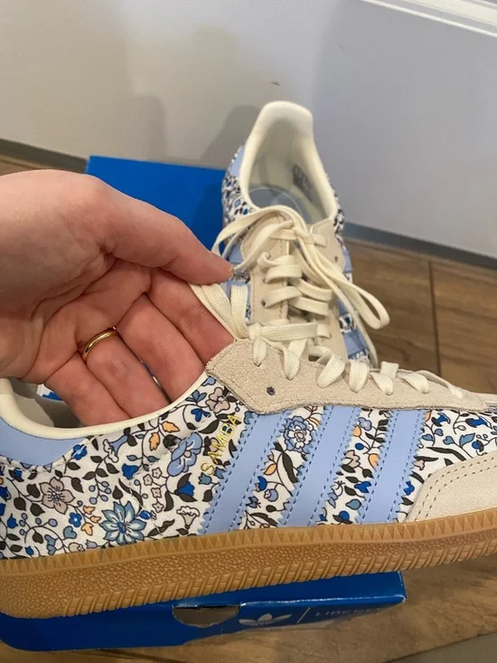 NIB Adidas samba Liberty London floral 6.5 kids (8 women’s) - Picture 4 of 12